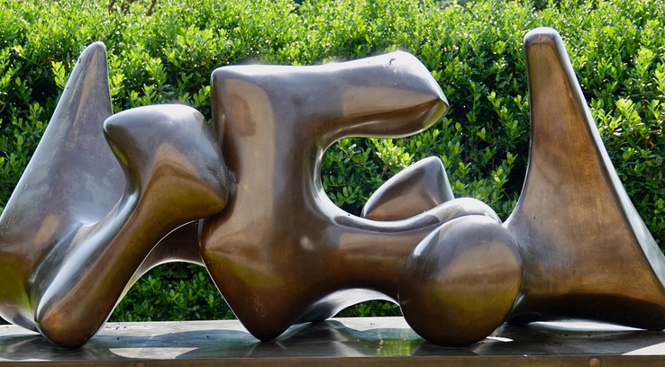 Hirshhorn, Henry Moore, Three-Way Piece No. 3- Vertebrae (Working Model) , cast 1969 b